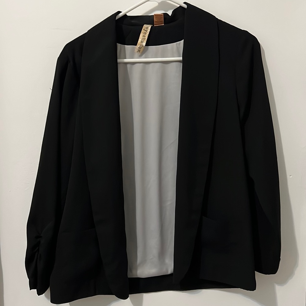 Black Ruched Sleeve Blazer